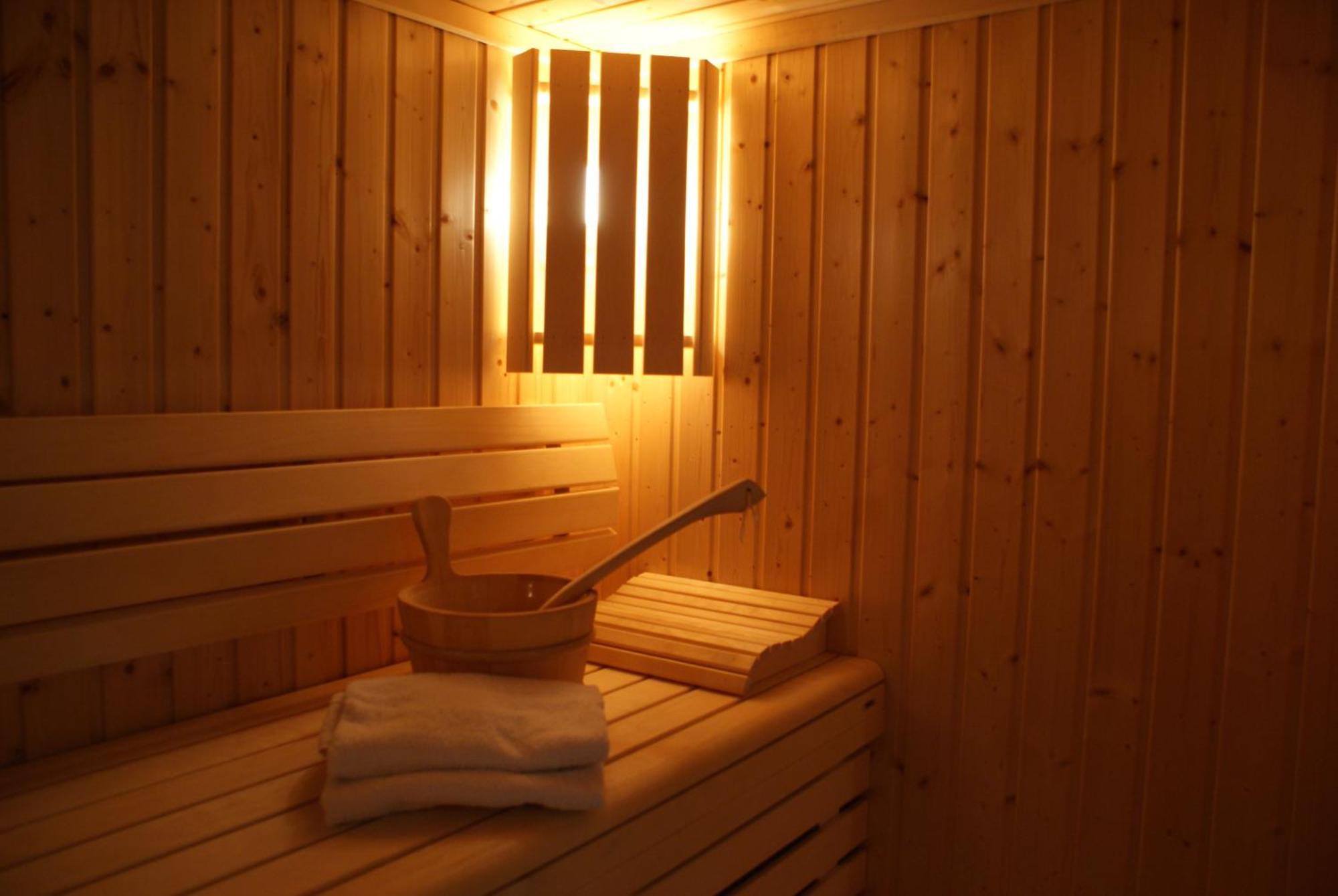 Mercure Maurepas Saint Quentin Buitenkant foto